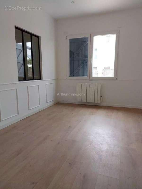 Appartement à VILLAINES-SOUS-BOIS