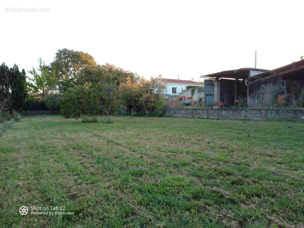 Terrain à NIORT