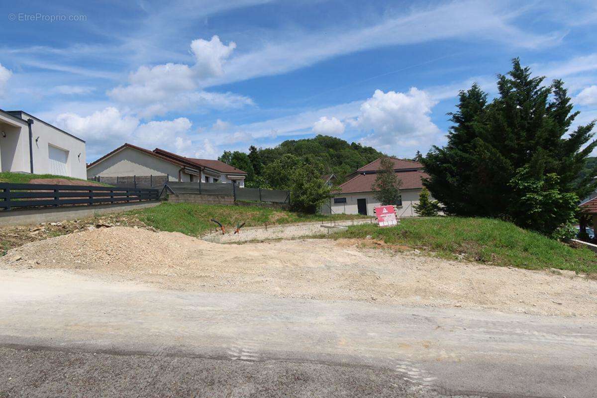 Maison à MISEREY-SALINES