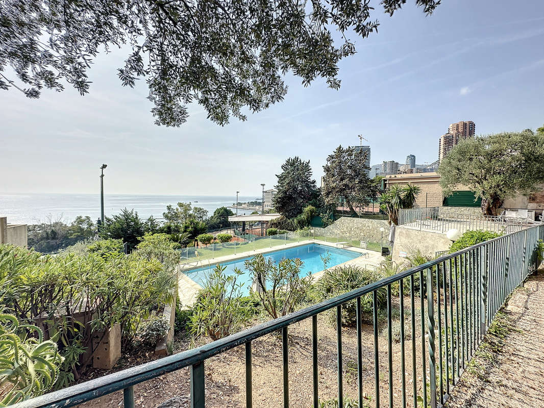 Appartement à ROQUEBRUNE-CAP-MARTIN