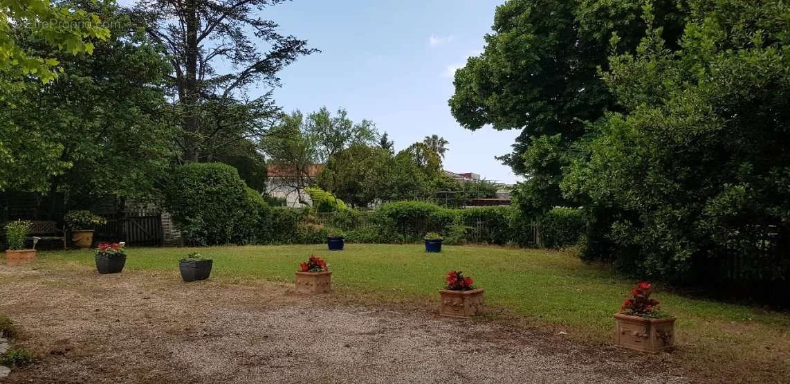 Maison à FAYENCE