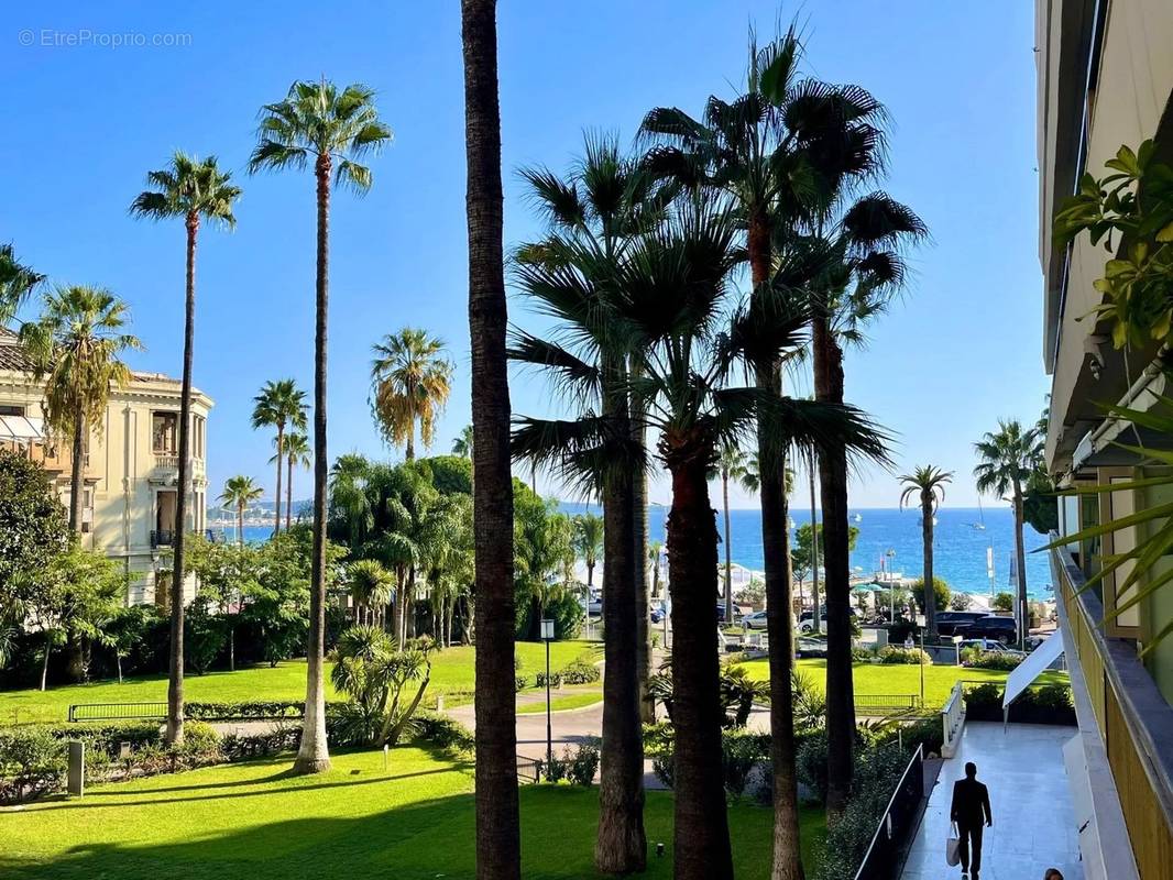 Appartement à CANNES