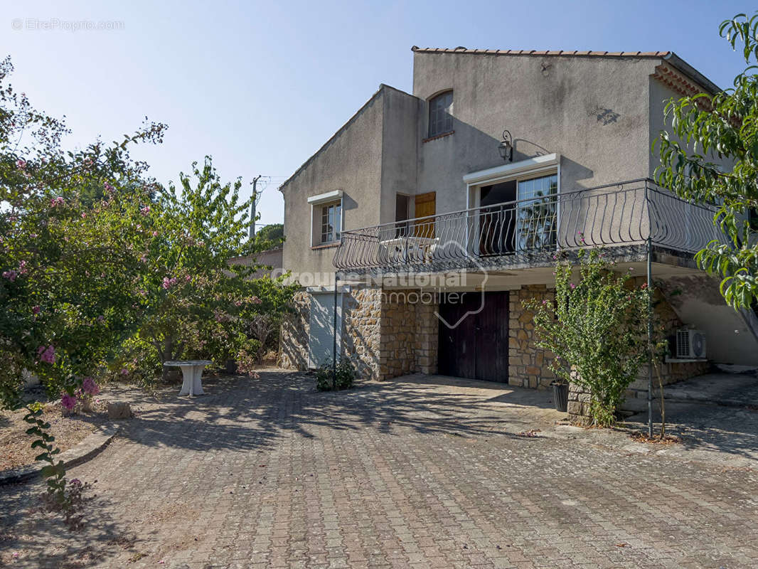 Maison à LORGUES