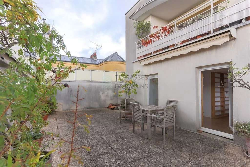 Appartement à PARIS-12E