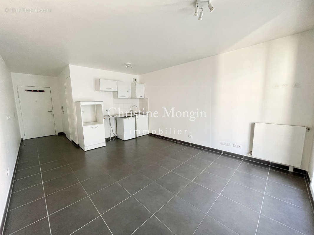 Appartement à ISSY-LES-MOULINEAUX