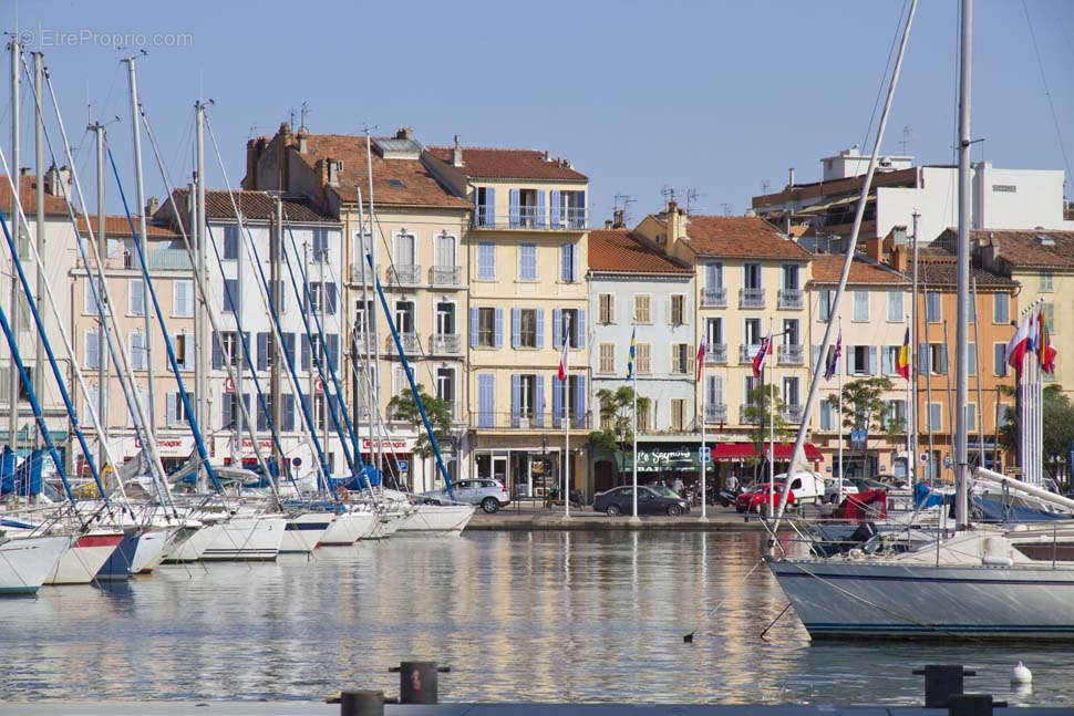 Commerce à LA SEYNE-SUR-MER