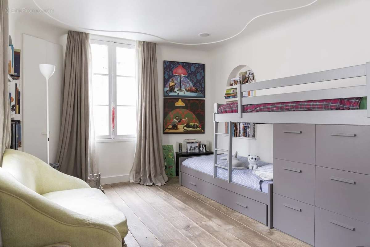 Maison à PARIS-7E