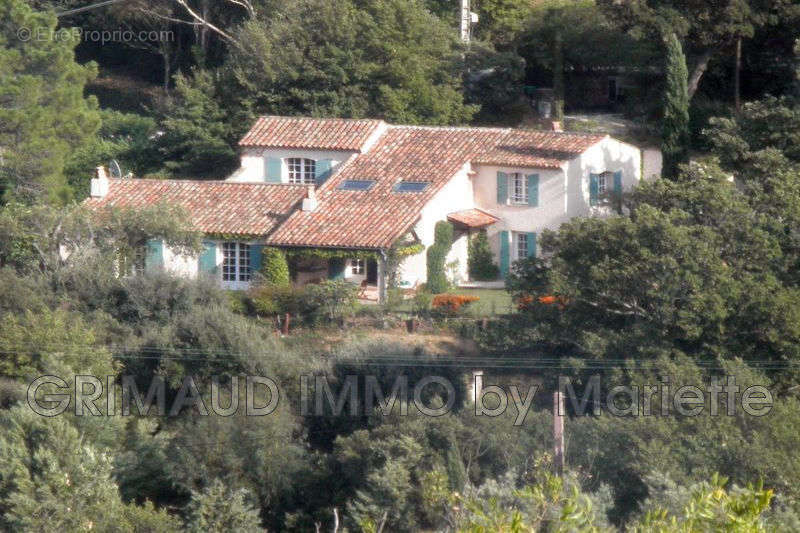 Maison à GRIMAUD