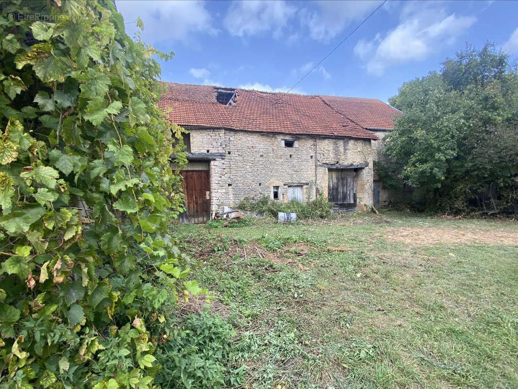 Maison à VILLIERS-LES-APREY