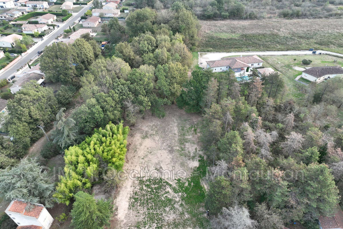 Terrain à MONTAUBAN