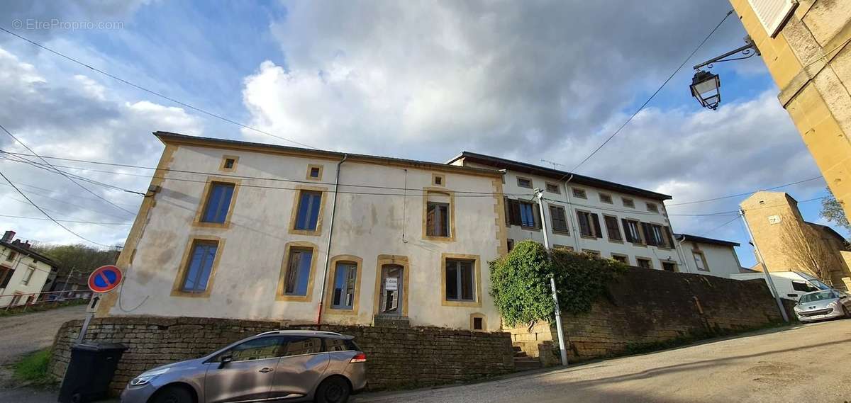 Maison à LONGUYON