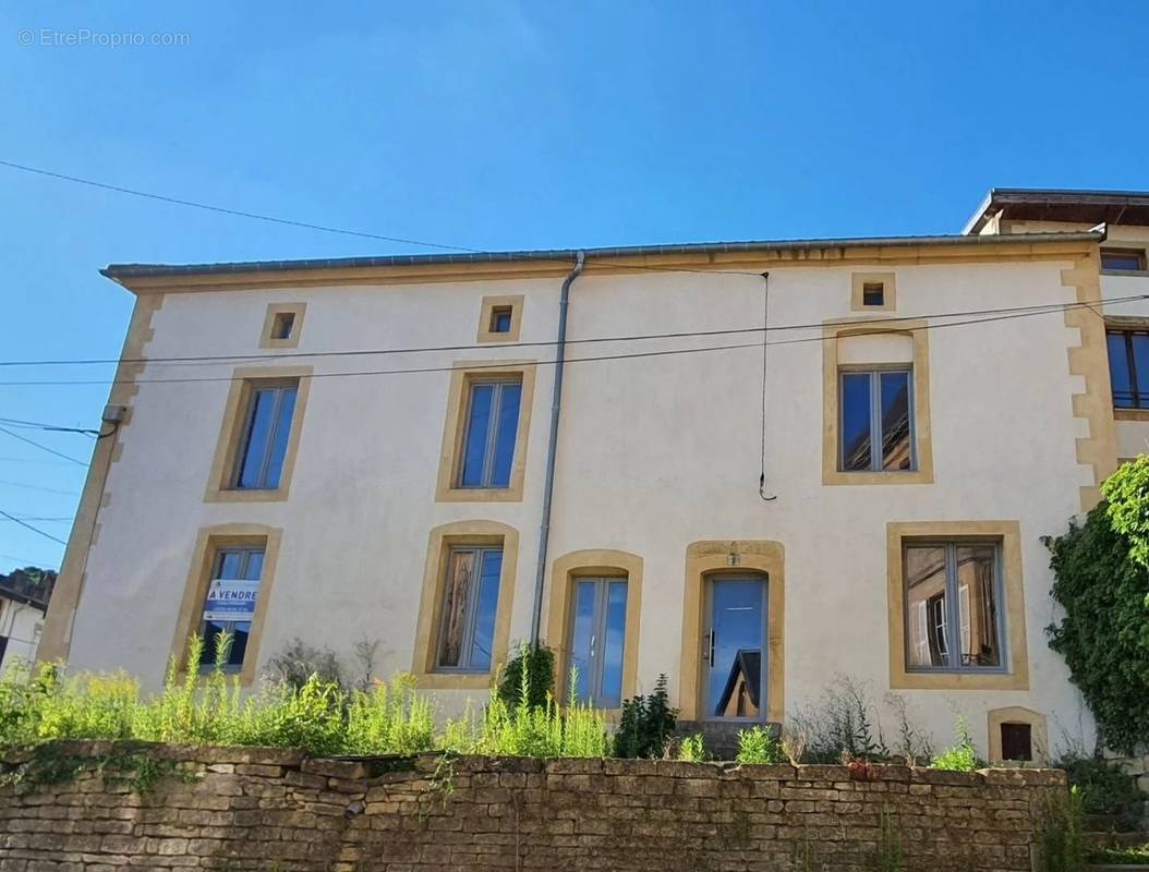 Maison à LONGUYON