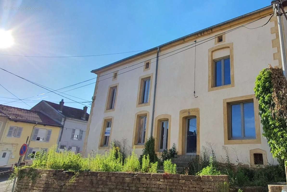 Maison à LONGUYON