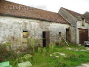 Maison à LA CHAPELLE-LA-REINE