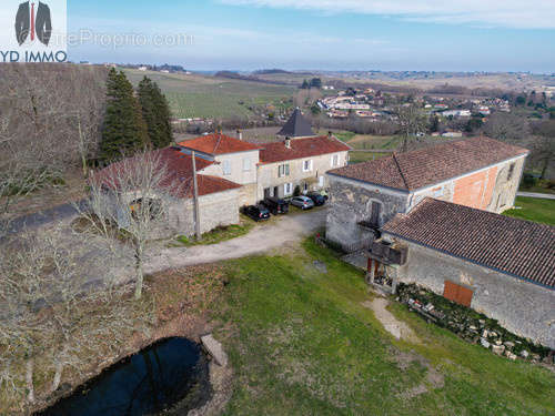 Maison à SAINTE-CROIX-DU-MONT