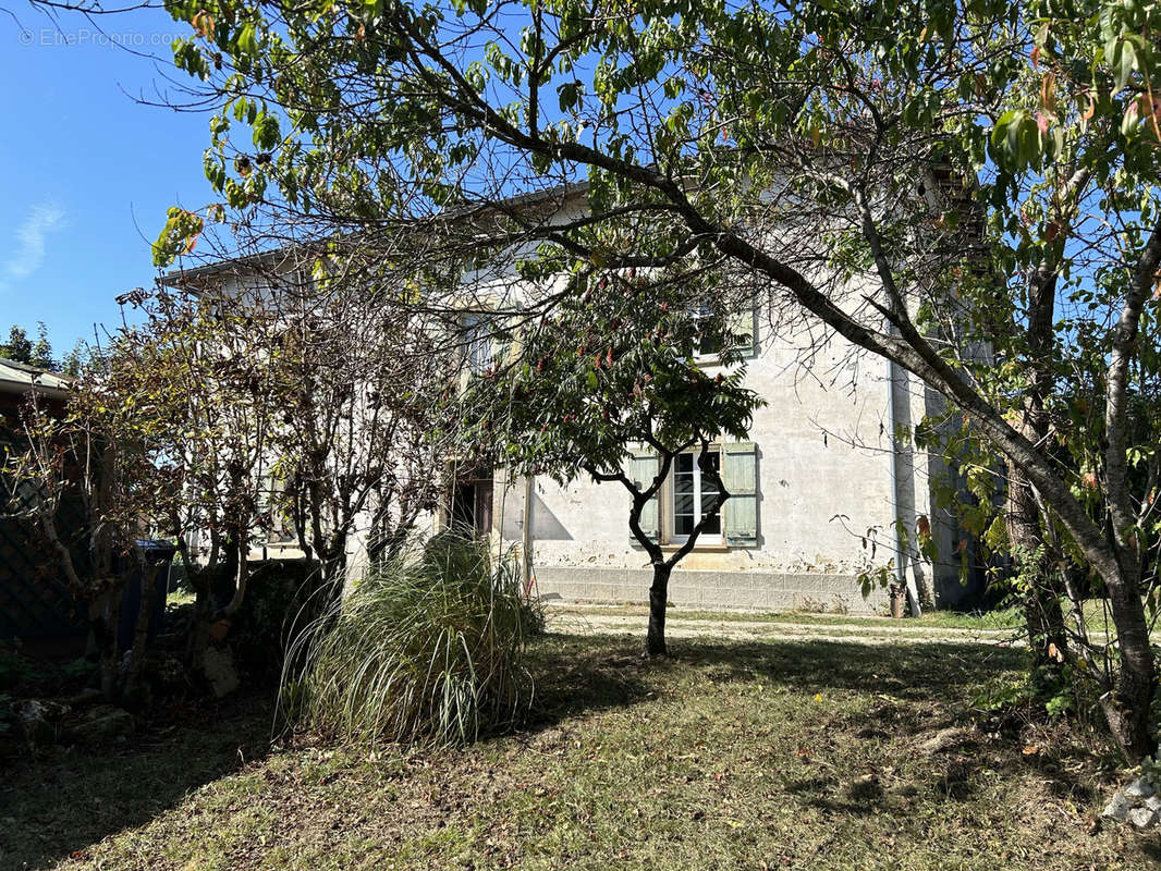 Maison à MONCLAR-DE-QUERCY