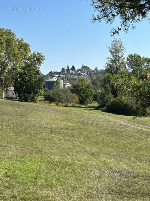 Maison à MONCLAR-DE-QUERCY