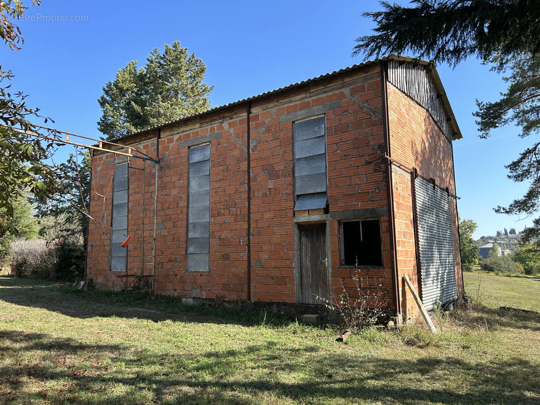 Maison à MONCLAR-DE-QUERCY