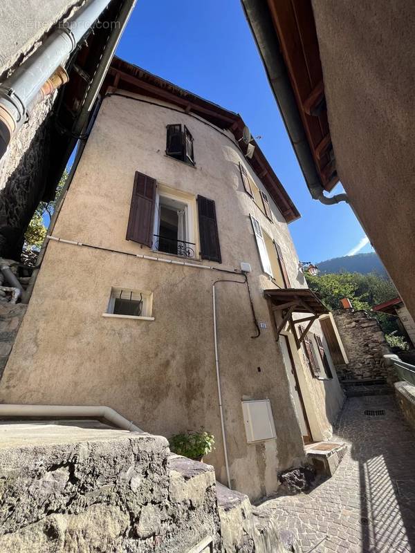 Maison à SAINT-SAUVEUR-SUR-TINEE