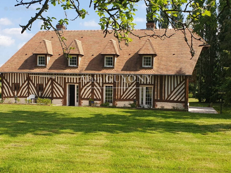 Maison à PONT-L&#039;EVEQUE