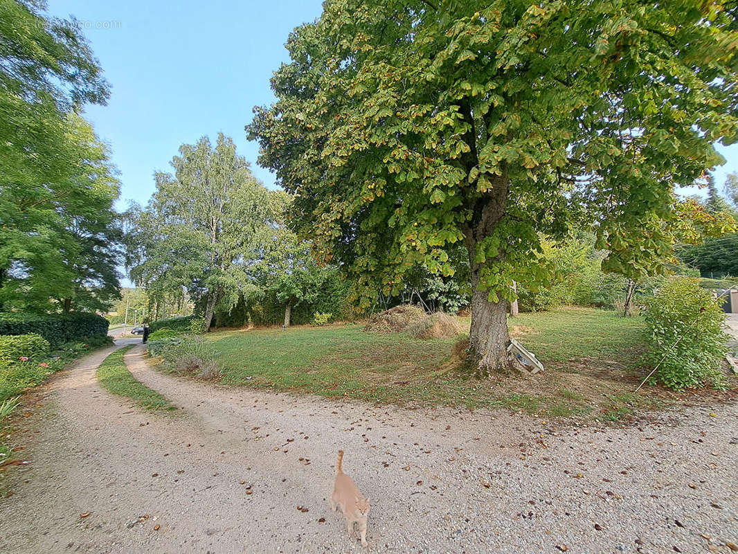 Terrain à L&#039;ISLE-ADAM