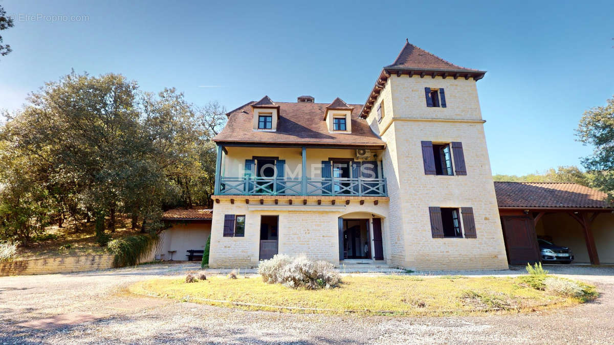 Maison à CARLUX