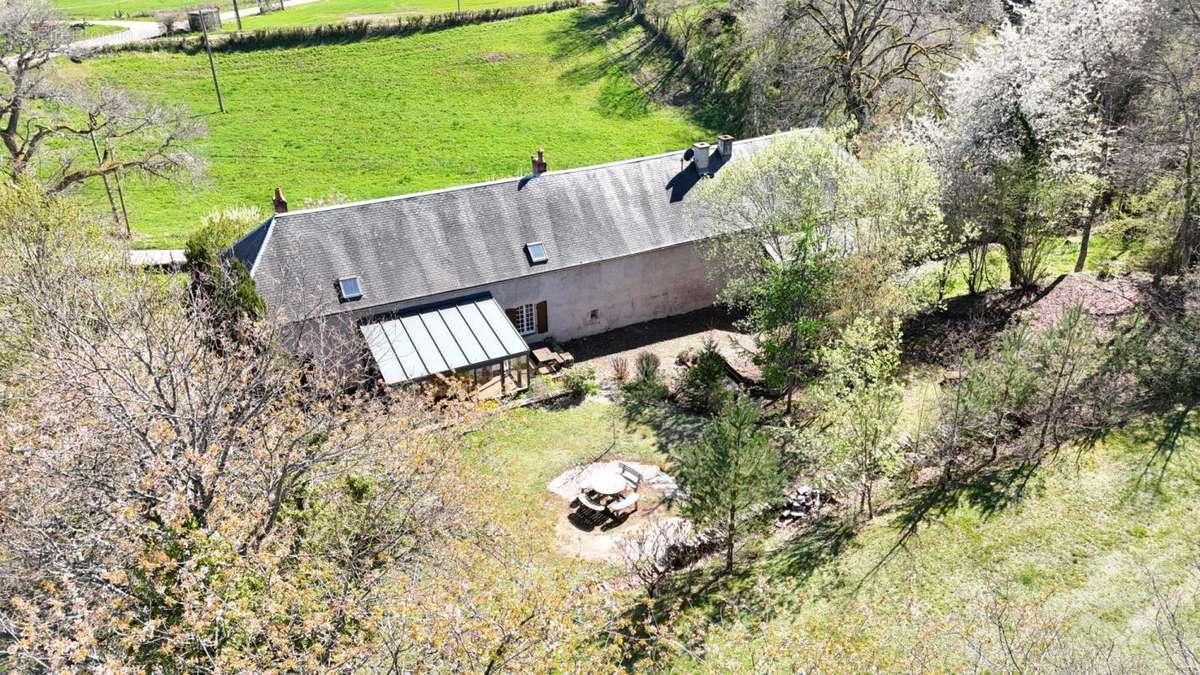 Maison à MOUX-EN-MORVAN