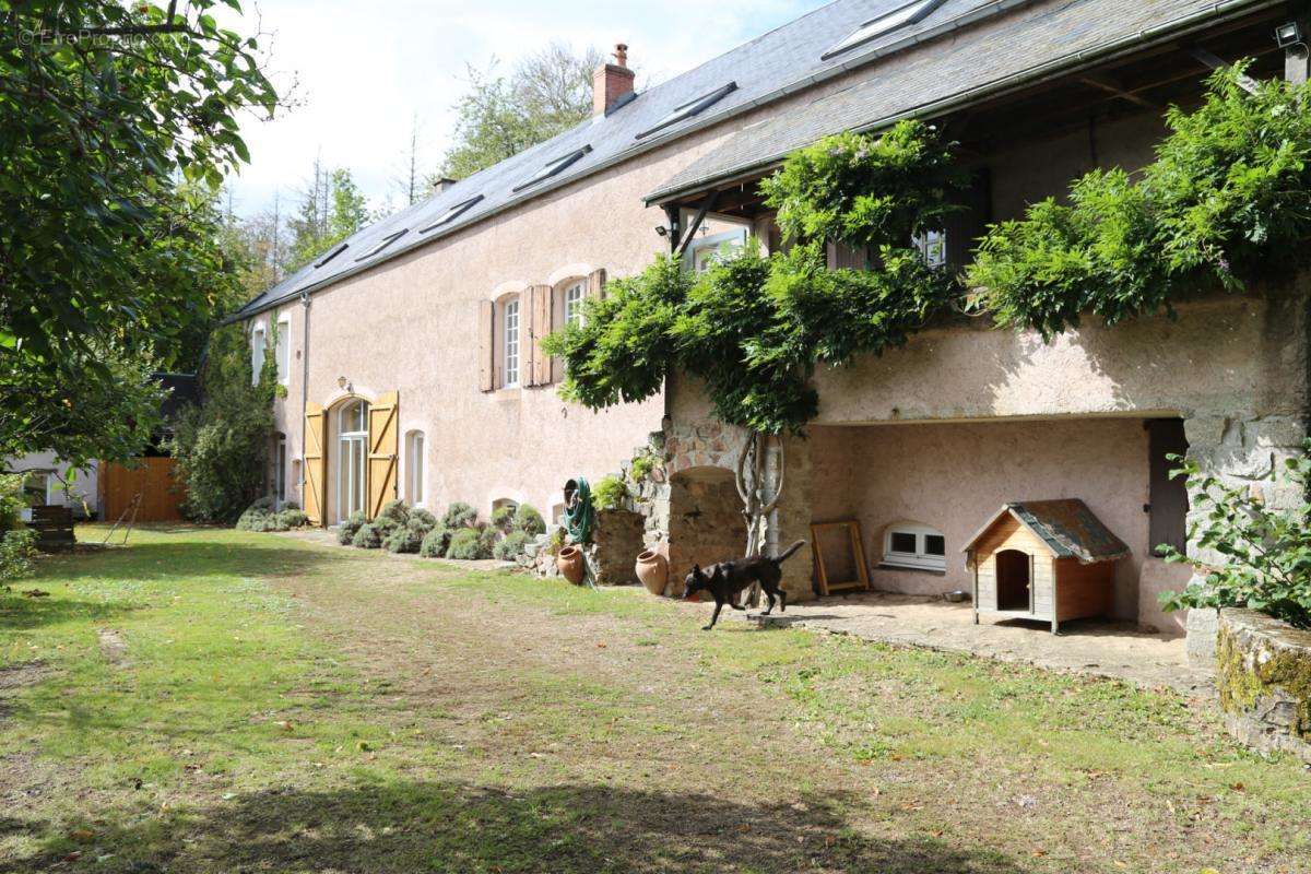 Maison à MOUX-EN-MORVAN