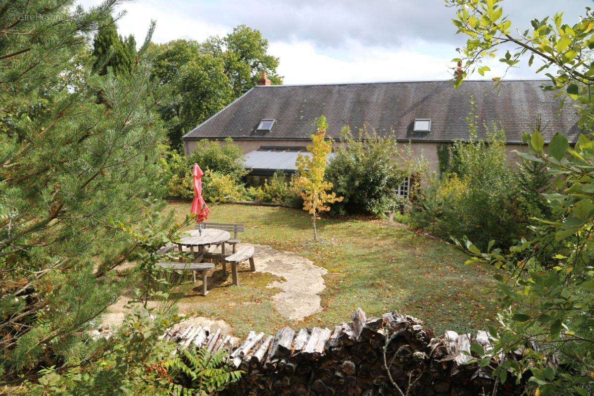 Maison à MOUX-EN-MORVAN