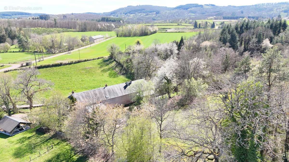 Maison à MOUX-EN-MORVAN