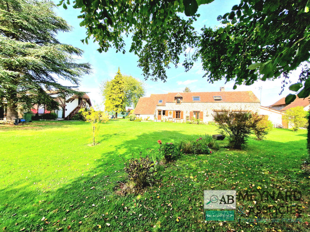 Maison à COULOMMIERS