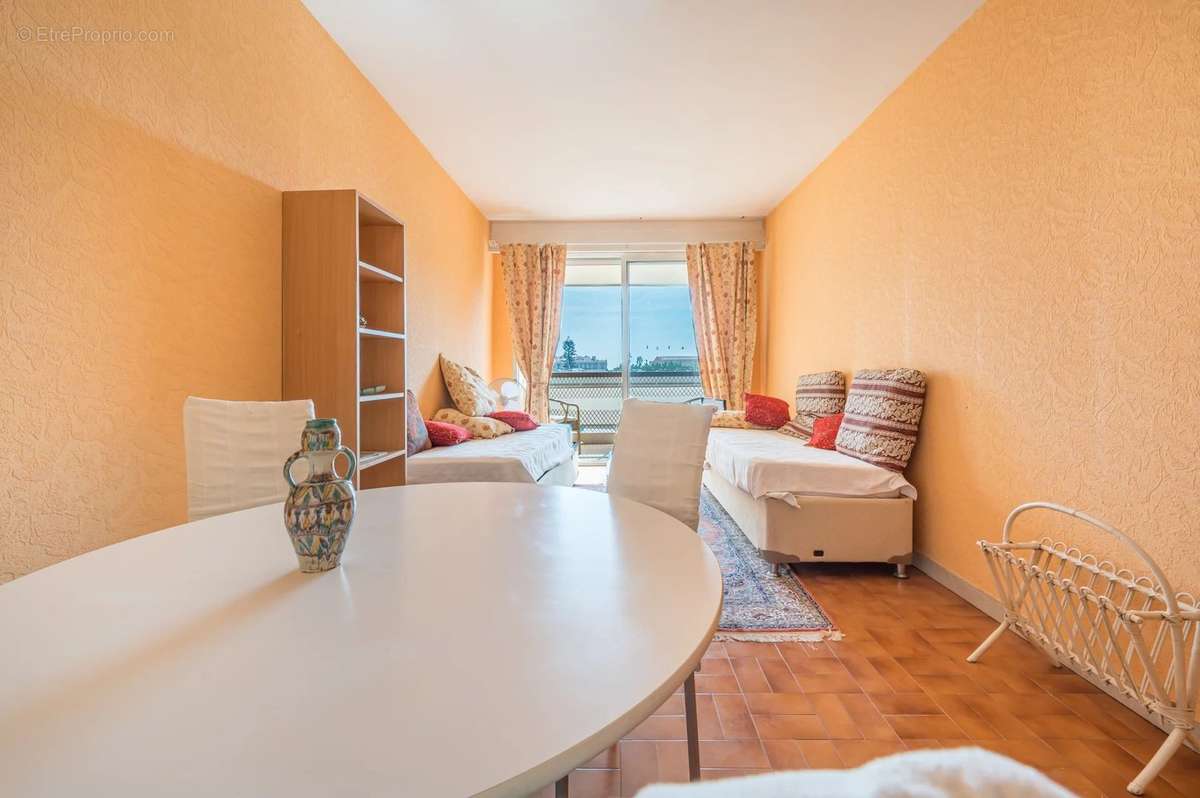 Appartement à BEAULIEU-SUR-MER