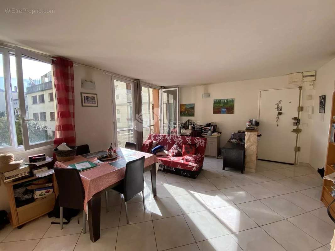 Appartement à VITRY-SUR-SEINE