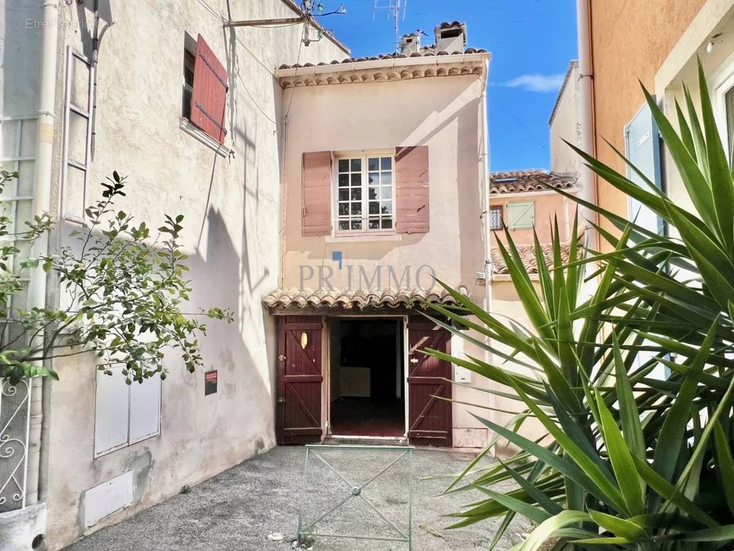 Maison à FREJUS