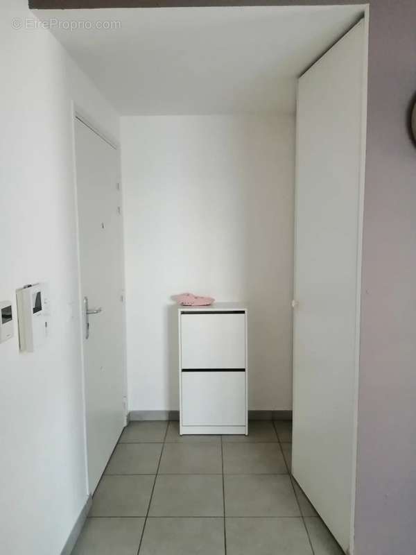 Appartement à PIERRE-BENITE