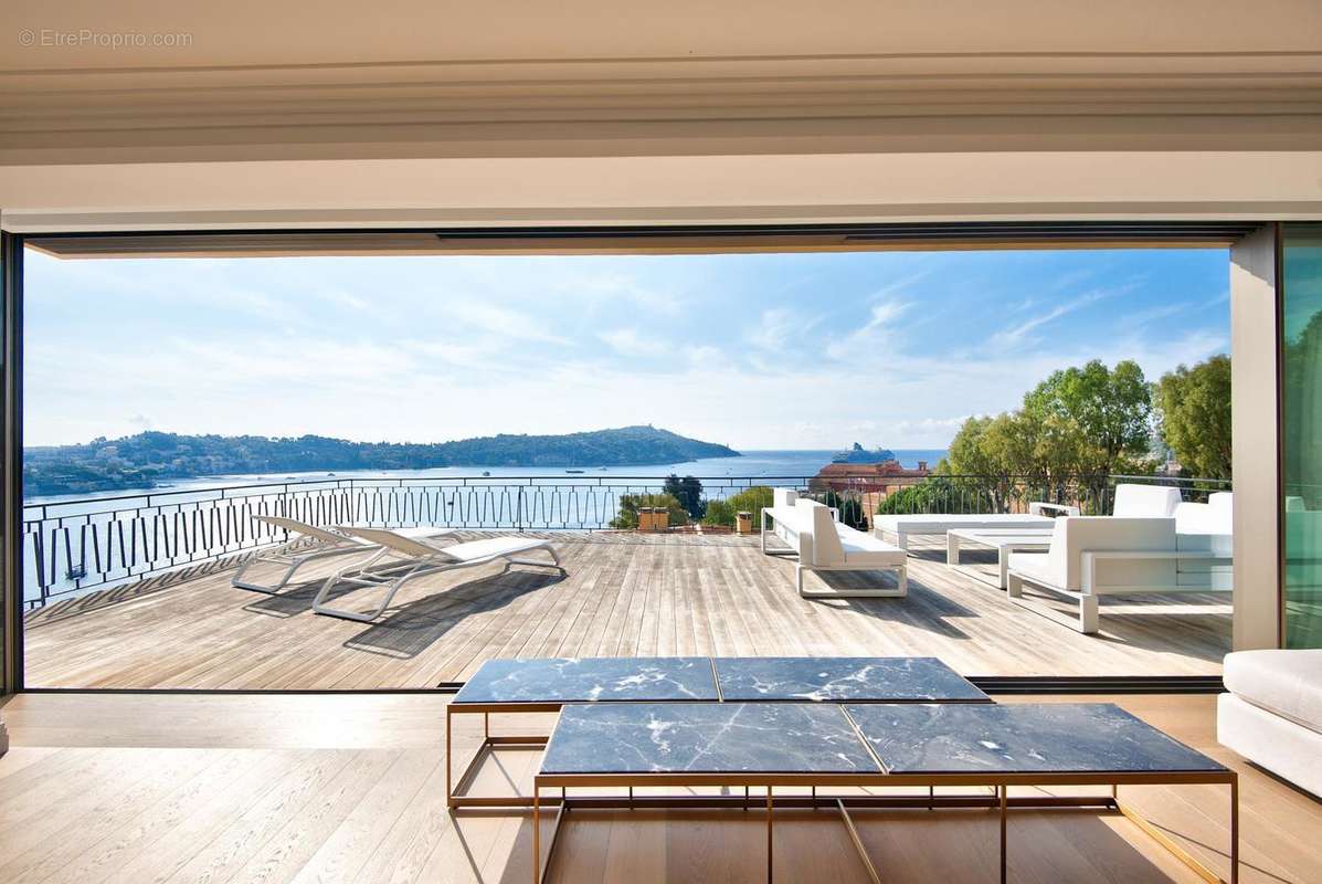 Appartement à VILLEFRANCHE-SUR-MER