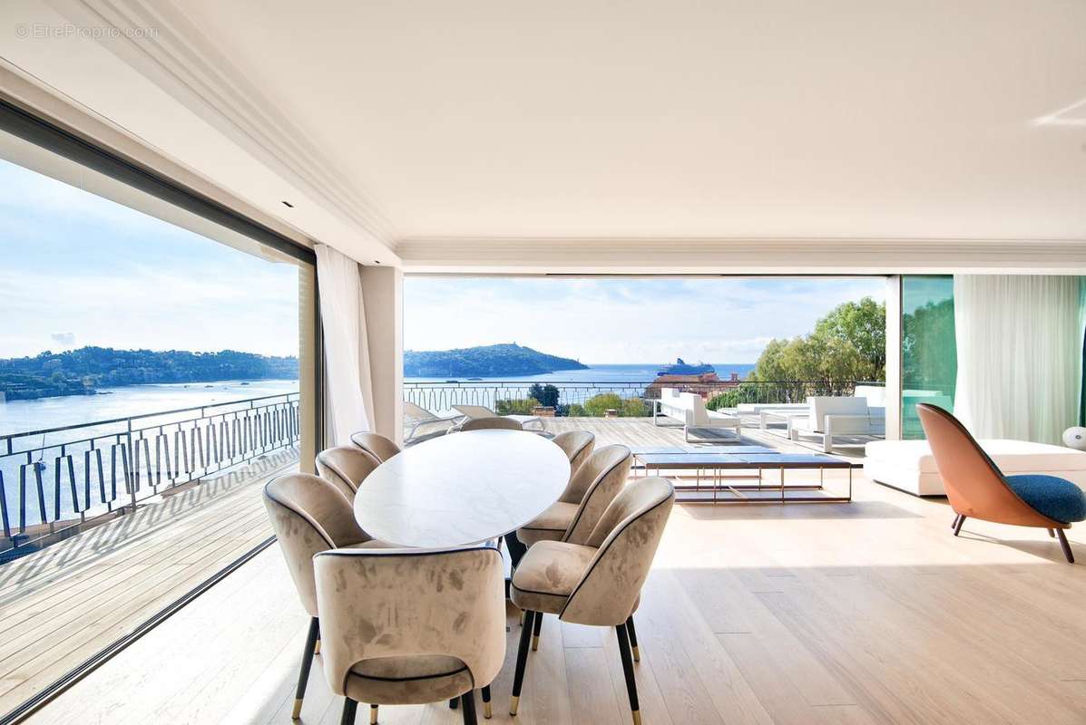 Appartement à VILLEFRANCHE-SUR-MER