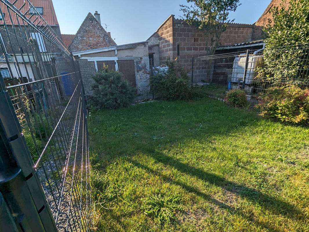 Maison à OSTRICOURT