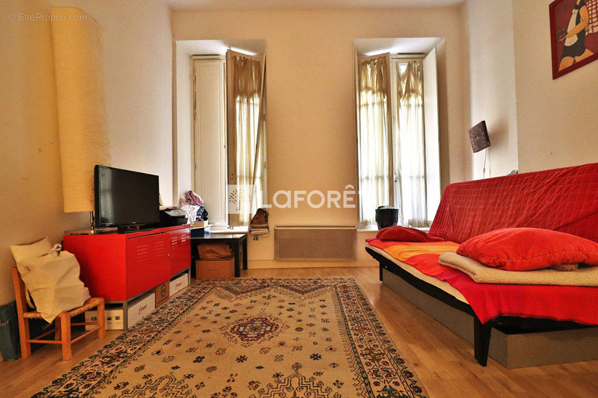 Appartement à MARSEILLE-2E