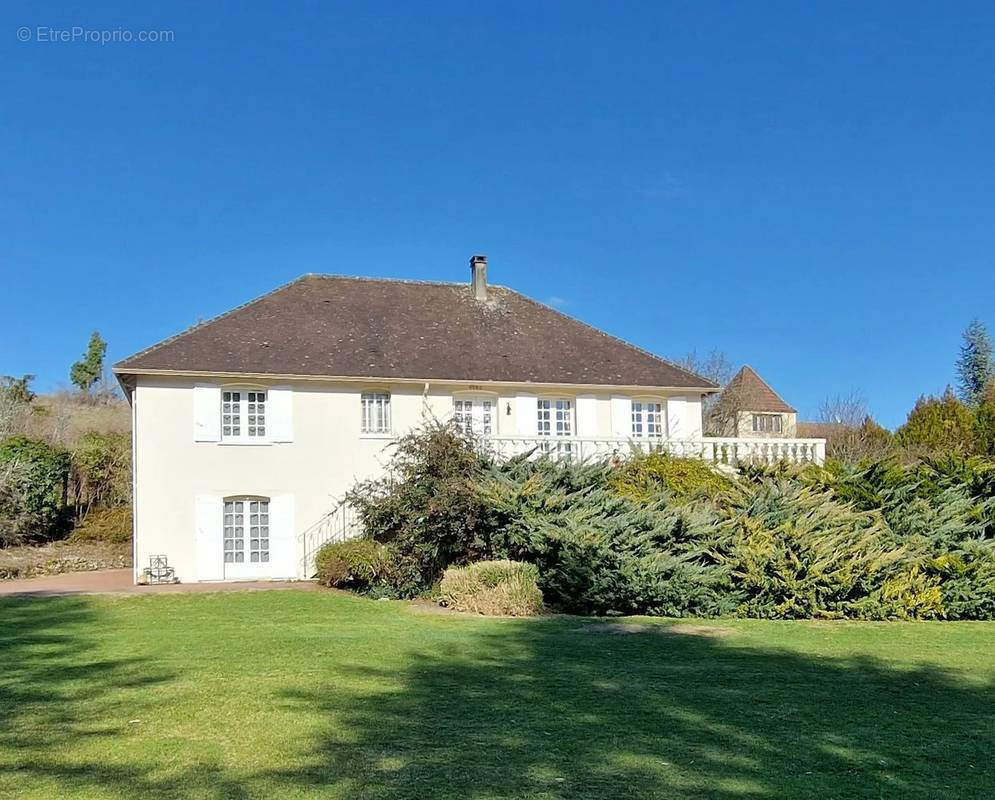 Maison à SAINT-ASTIER