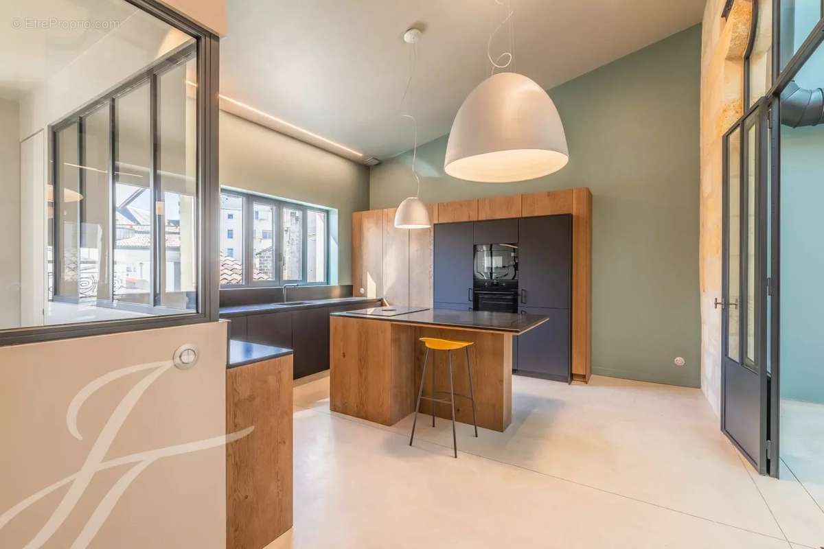 Appartement à BORDEAUX