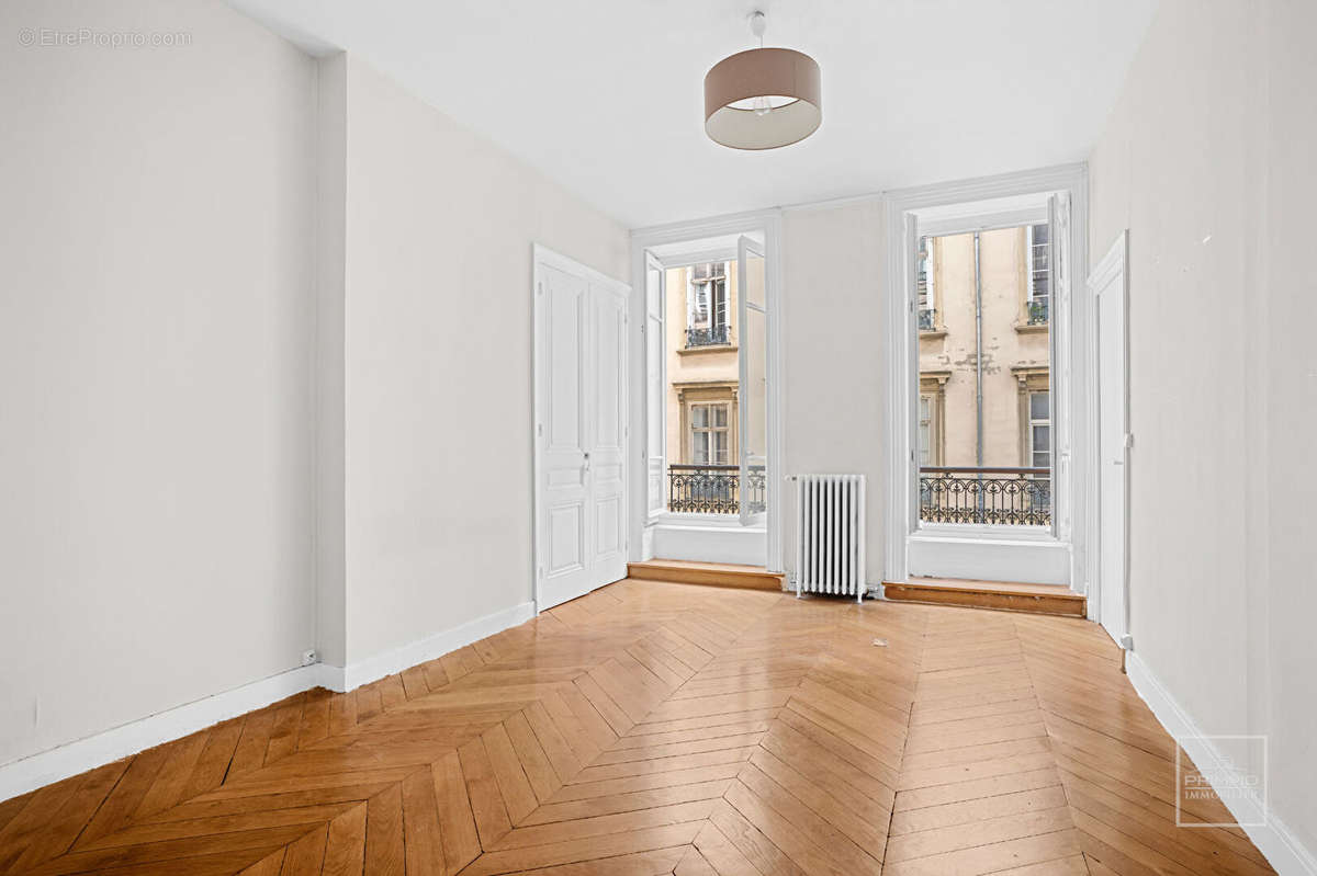 Appartement à LYON-6E