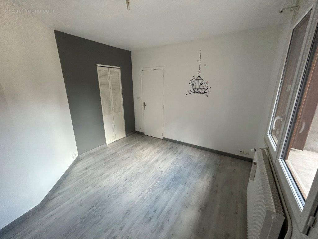 Appartement à EPERNON