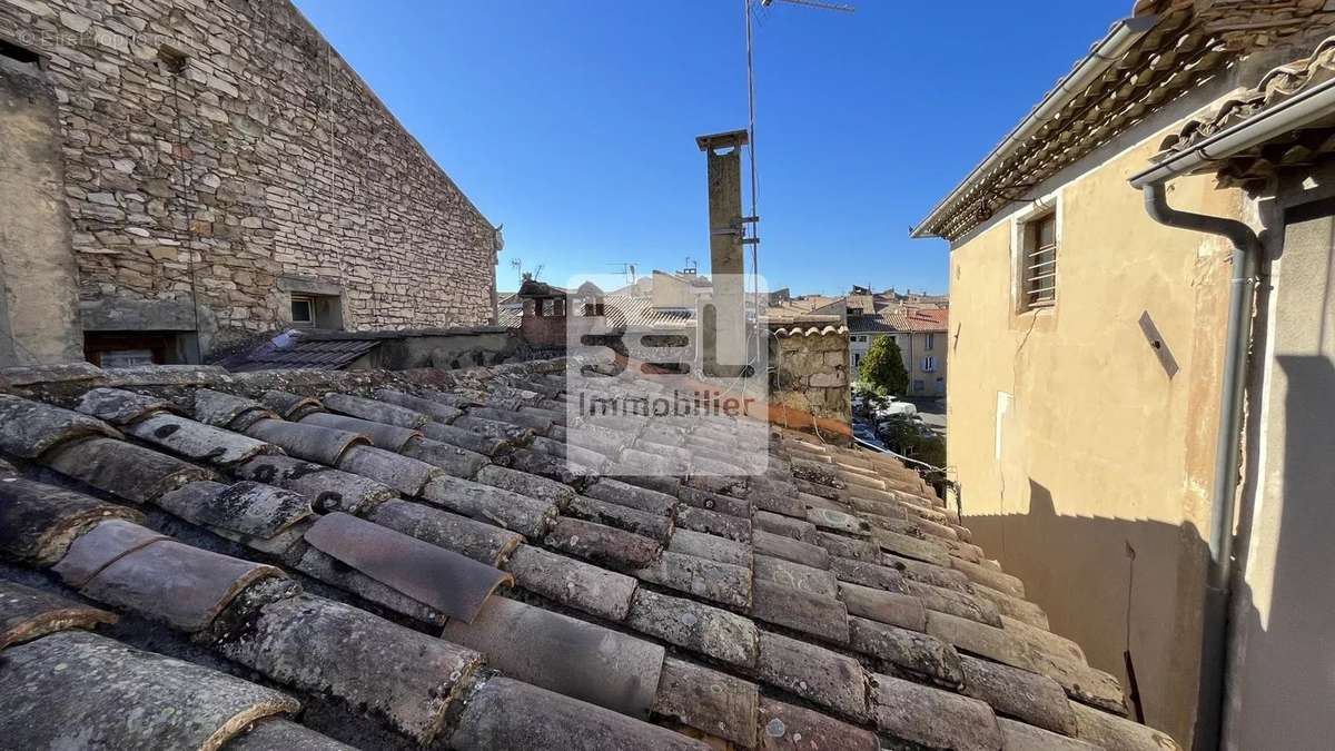 Appartement à BAGNOLS-SUR-CEZE