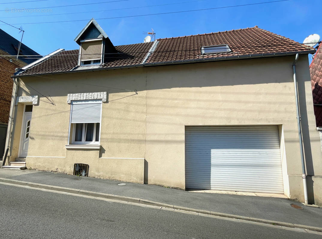 Maison à SAINT-QUENTIN