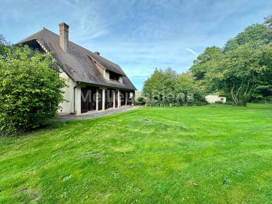 Maison à AULNAY-SUR-ITON