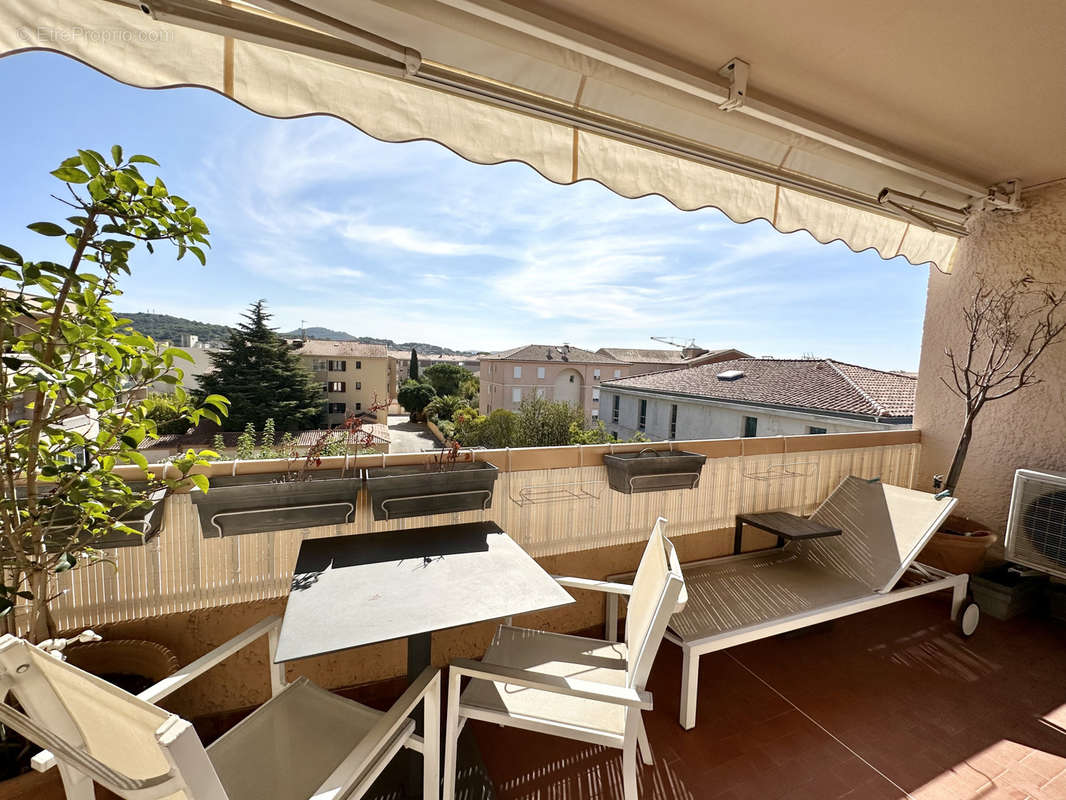 Appartement à SANARY-SUR-MER