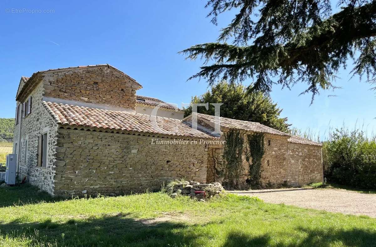 Maison à VAISON-LA-ROMAINE