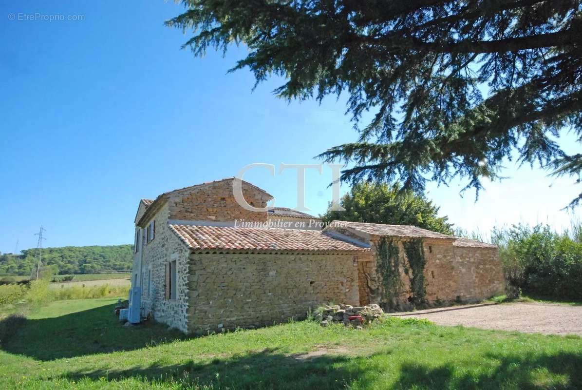 Maison à VAISON-LA-ROMAINE