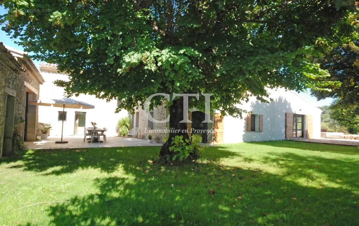 Maison à VAISON-LA-ROMAINE